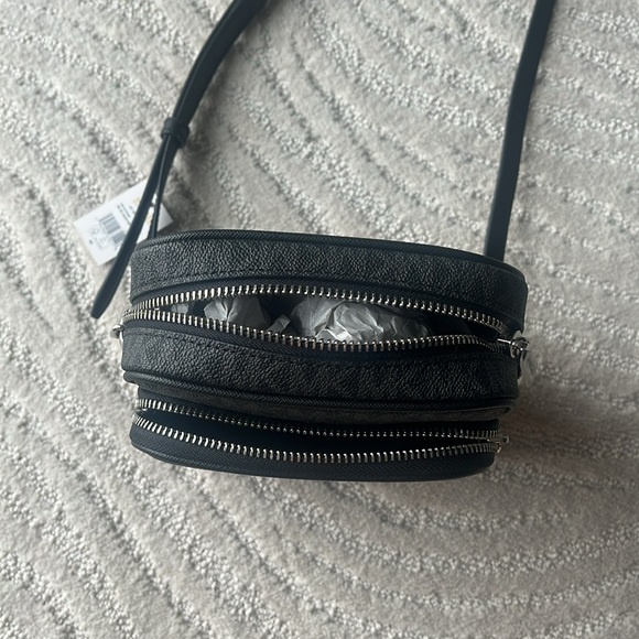 NWT MK Cooper Signature Logo Flight Bag - Picture 4 of 6